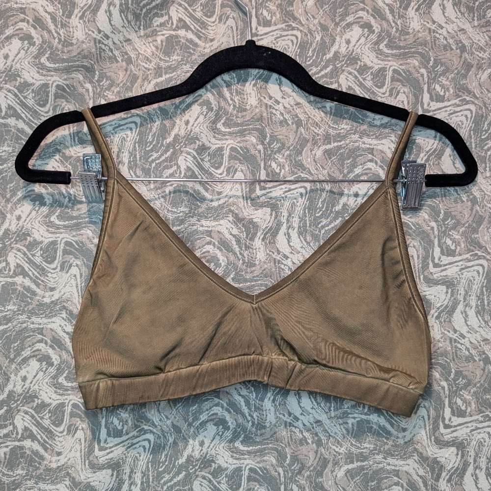 NWOT POL Bra Size Small